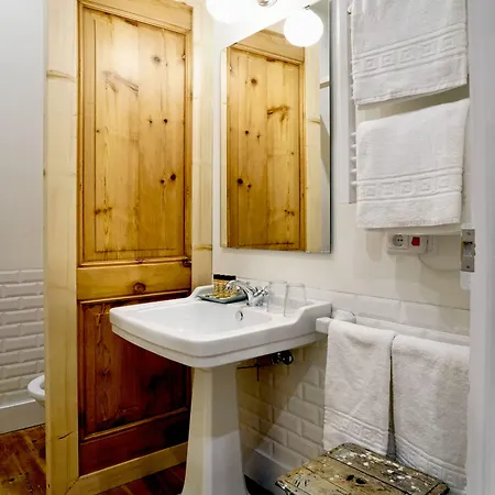 Guest house Casas De Sao Bento 4*